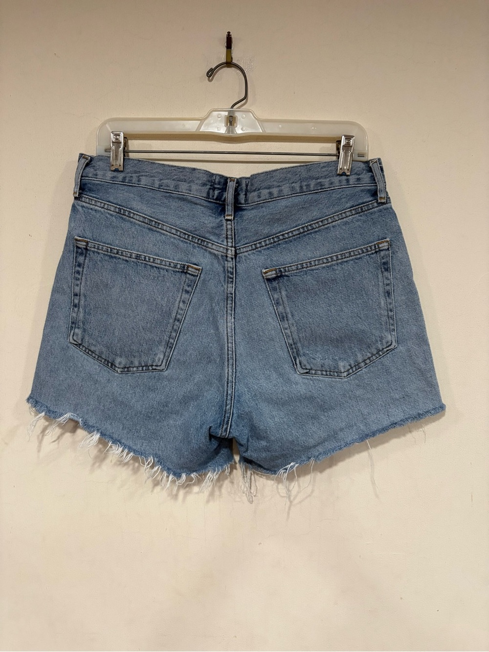 Agolde Reese relaxed cut off Shorts in wonder light wash size 29 - Picture 3 of 8